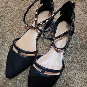 Studded strap Aldo flats sz 8